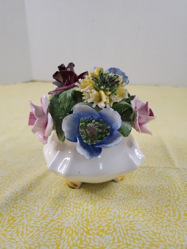 Vintage Radnor Bone China Flowers Bouquet England Footed Base 6” Tall Hand Made - Picture 5 of 9