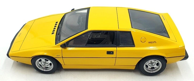 Autoart 1/18 Scale Diecast DC9824P - Lotus Esprit - Yellow - Image 3 of 4