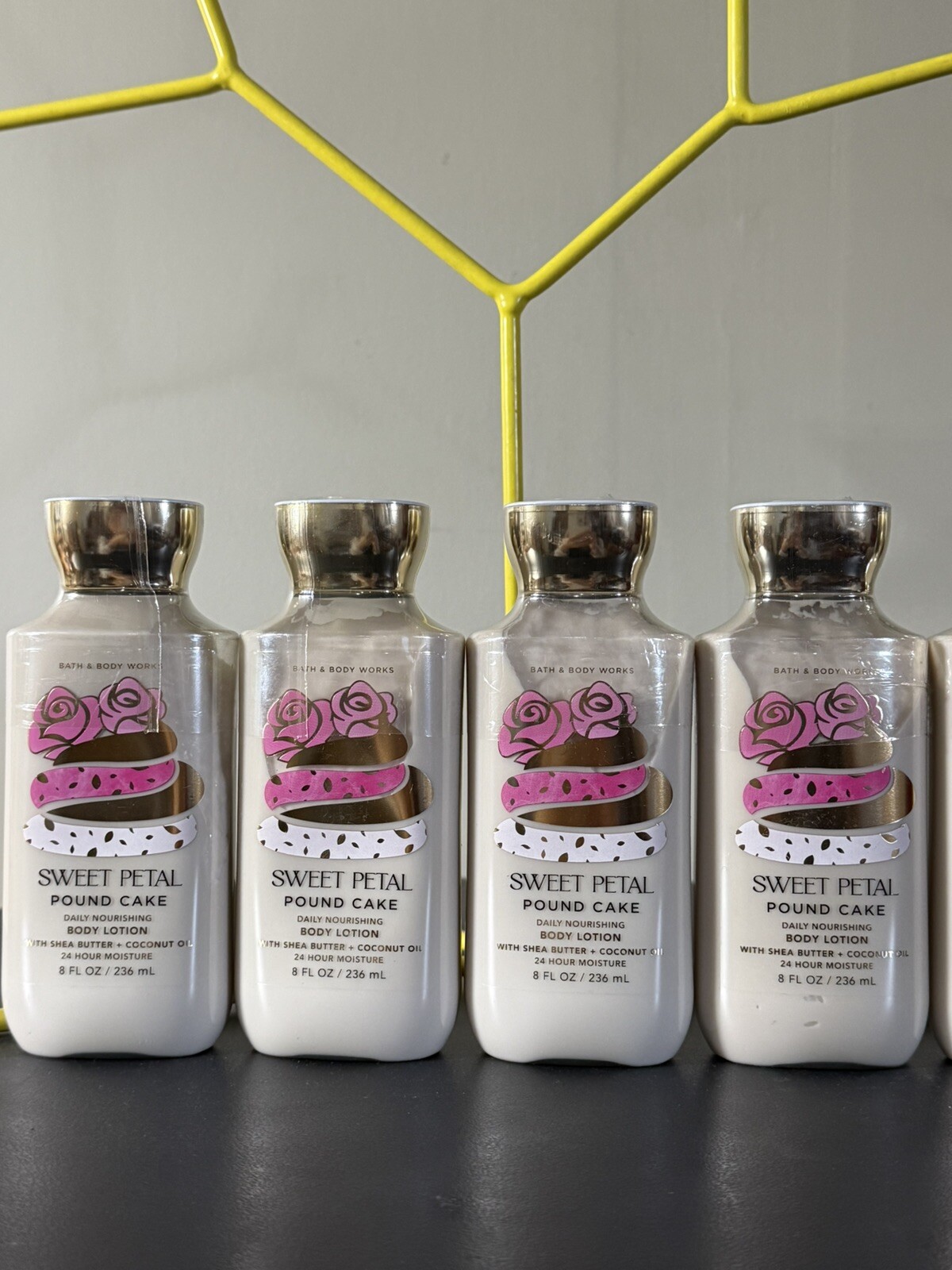 4 Nuevo PASTEL DE PÉTALOS DULCES 🧁 CREMA LOCIÓN CORPORAL BAÑO Y TRABAJO CORPORAL