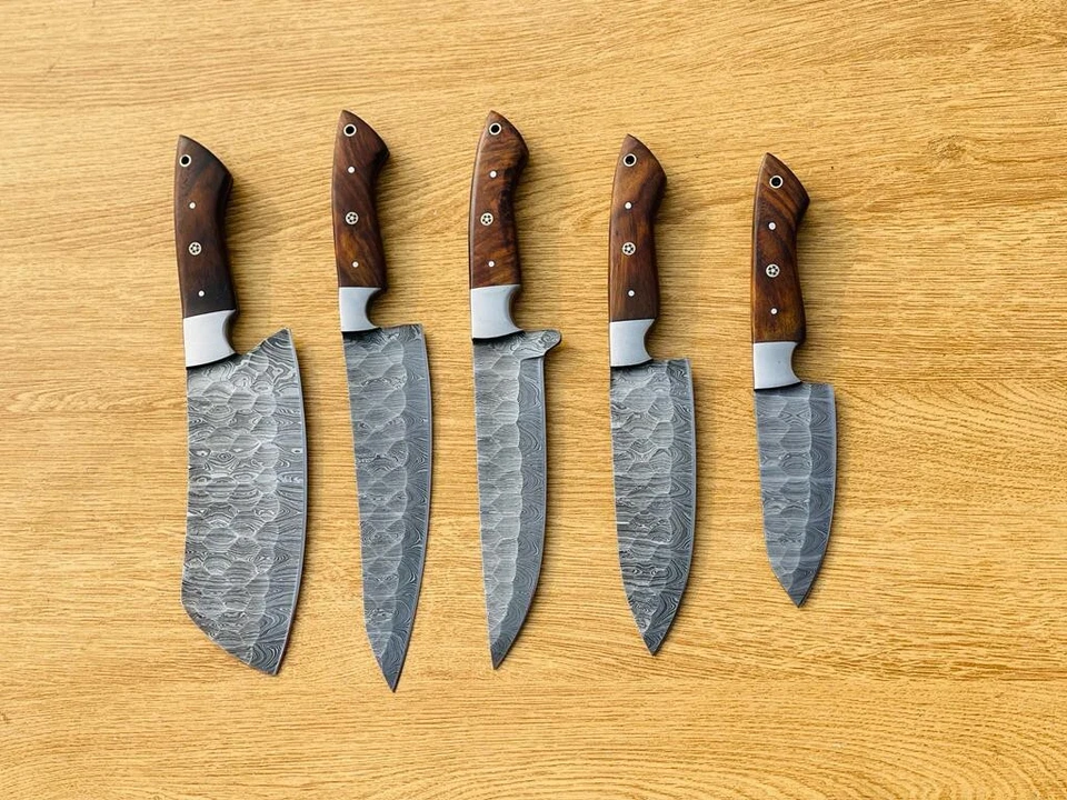 CUSTOM DAMASCUS STEEL 5 PCS forged  CHEF KNIFE SET WITH LEATHER ROLL BAG - Image 3 of 4