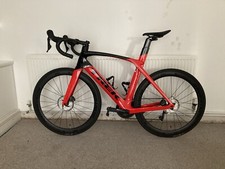Image of Trek Madone SL 6 Disc 2021 Radioactive Red/Black