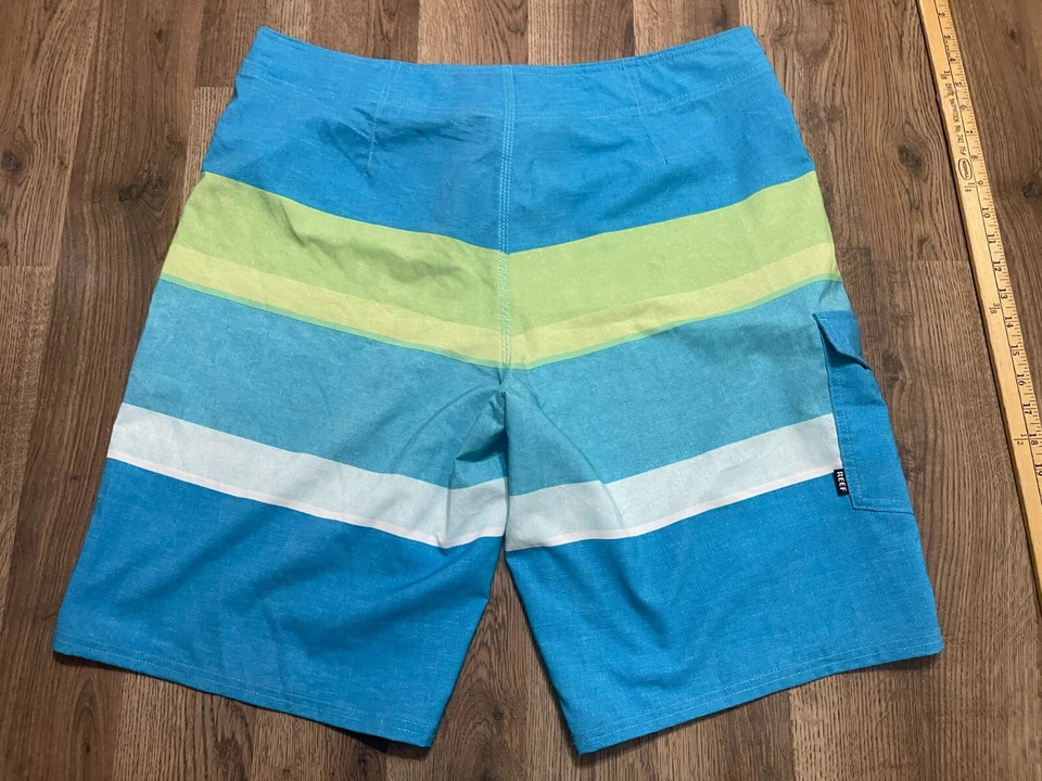 Pantalones Cortos Reef, Para Hombre Talla 36, Verde Azul Blanco Bañador Boardshorts para Viajar Foto 2 de 4