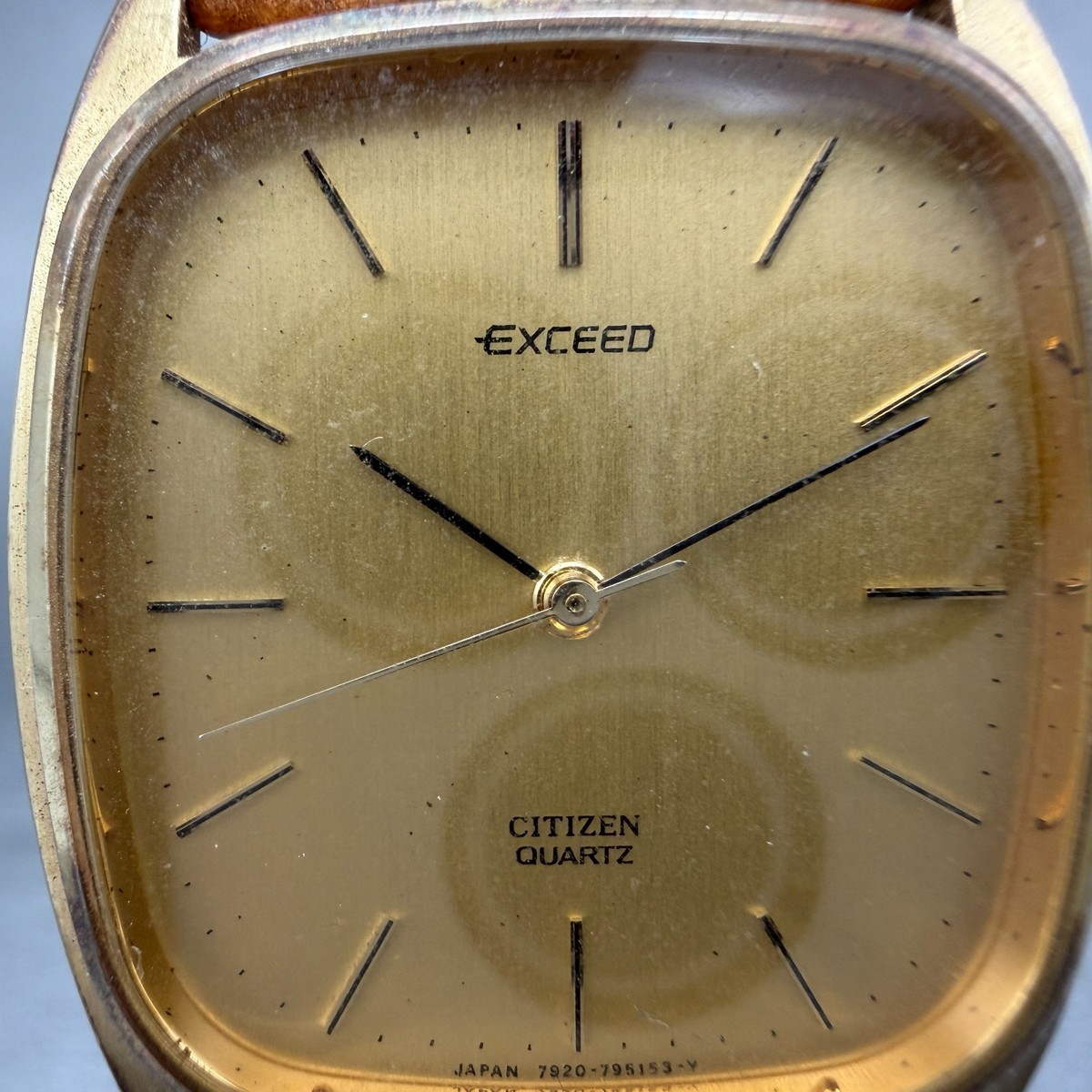 Citizen Exceed Watch Men 29mm Gold Dial Gold Tone Oval 4-795202