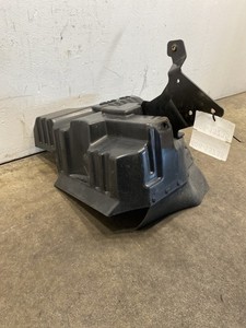 2023 Kenworth T680 Fender R461240R (608-13735)