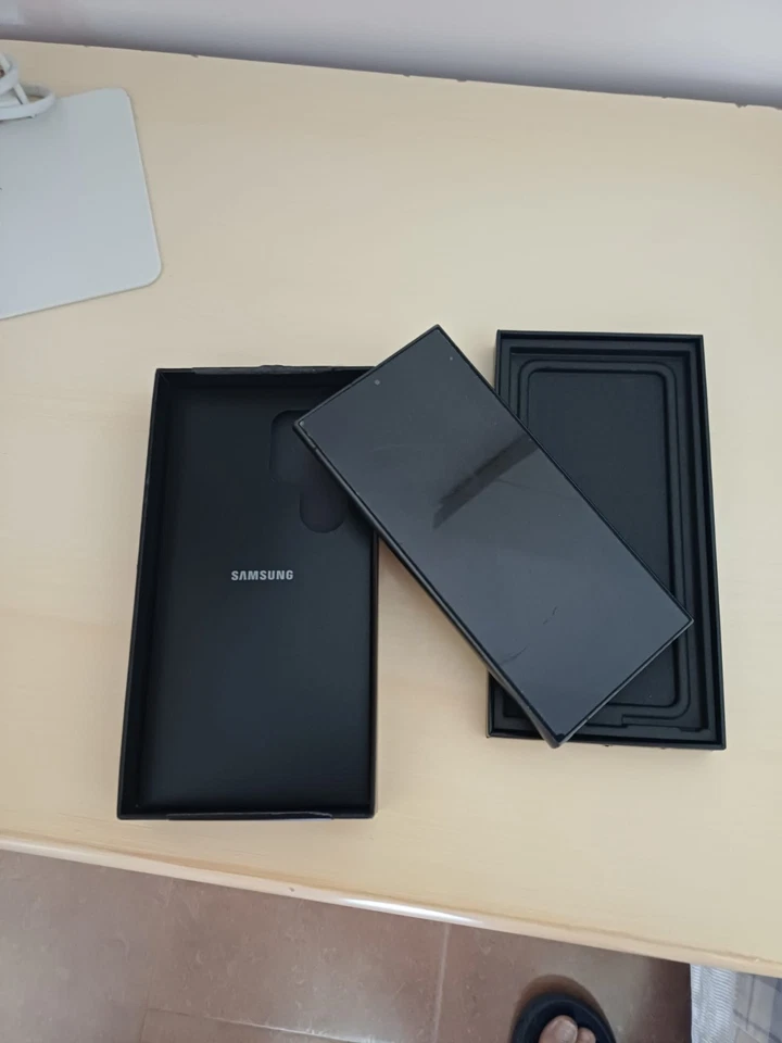 Samsung Galaxy S24 Ultra 5G · 512GB, foto 4 de 5
