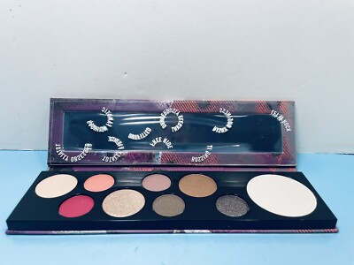 MAC - RISK TAKER - EYE SHADOW X 8 + HIGHLIGHTER PALETTE - NEW AND BOXED