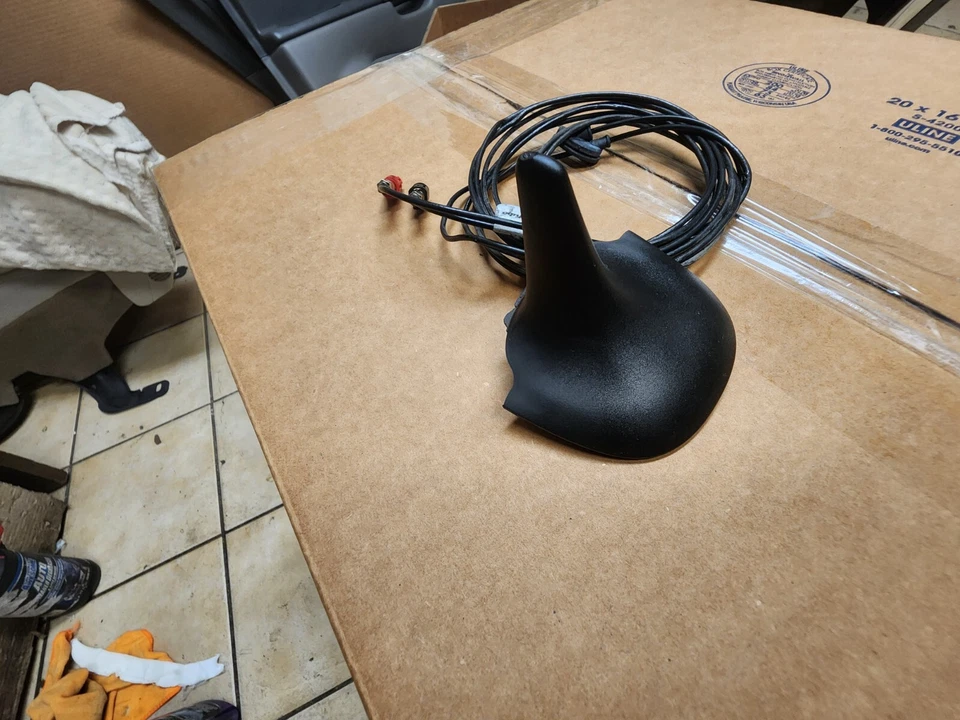 2000 01 02 03 04 2005 2006 Mercedes-Benz W220 S430 S500 Shark GPS antena ficticia Foto 4 de 4