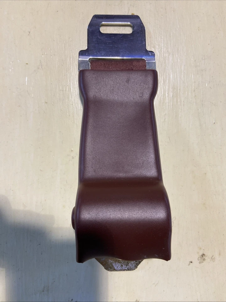 Nuevo de Lote Antiguo Ford Econoline Van Cubo Cinturón de Seguridad Retractor Borgoña Granate Foto 3 de 4