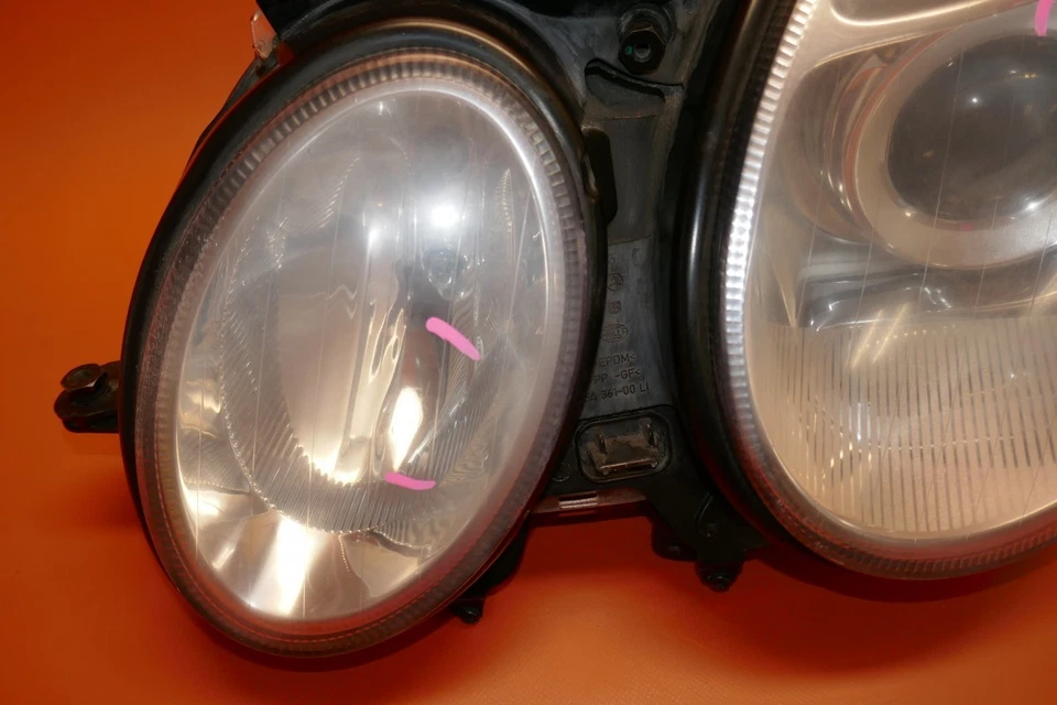 MERCEDES BENZ E350 E320 HEADLIGHT LEFT DRIVER BI-XENON 2003 2004 2005 2006 OEM - Image 2 of 4