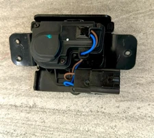 2006 to 2011 Chevrolet HHR LIFTGATE TRUNK HATCH TAILGATE Lock Actuator
