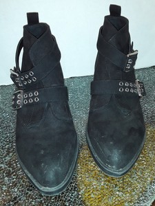 h & m divided ankle boots