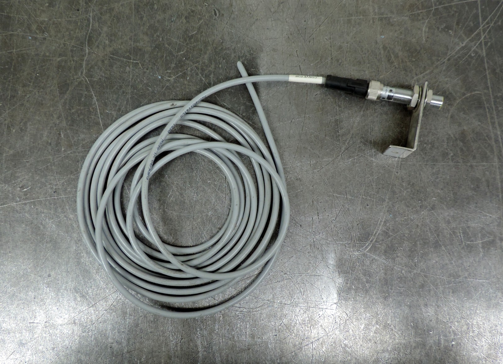 Turck bi2-M12-AP6X-H1141 Proximity Sensor