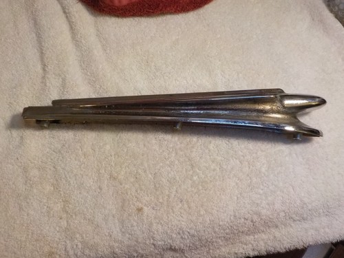 1946 Chevrolet Hood Ornament - Picture 4 of 19
