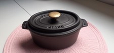 COCOTTE STAUB OVALE NOIRE FONTE 18