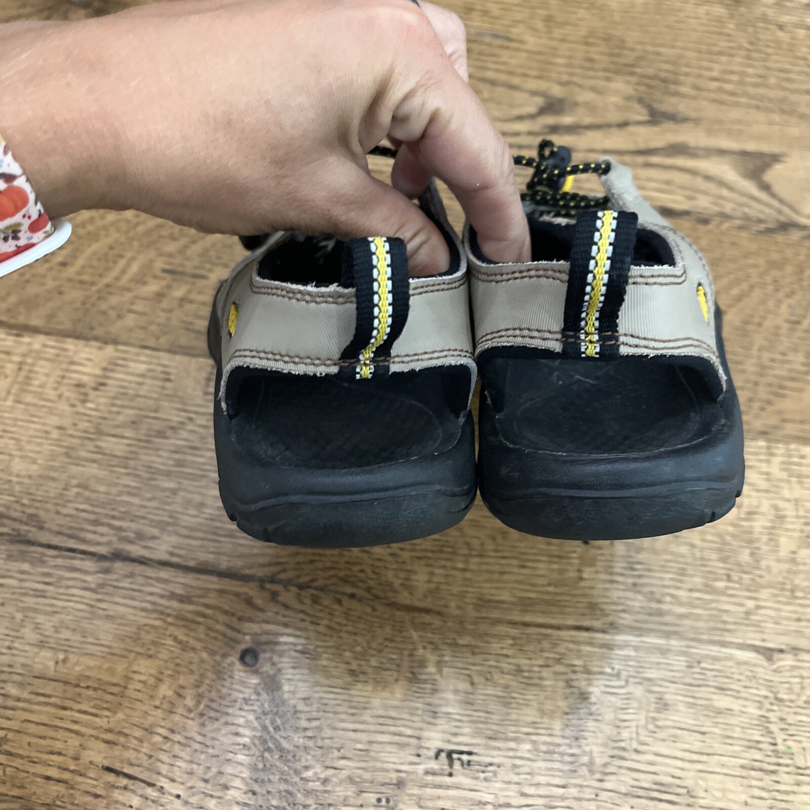 Scarpe da trekking impermeabili Keen per bambini marrone nero taglia bambini 3