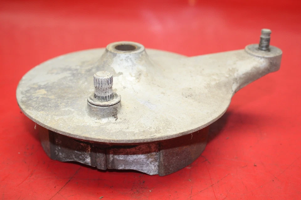 Suzuki TC90 1972 buje de freno de rueda trasera Foto 2 de 4