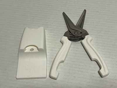 Pampered Chef Kitchen Multi Purpose Shears White Scissors 1075 Wall Mount Holder