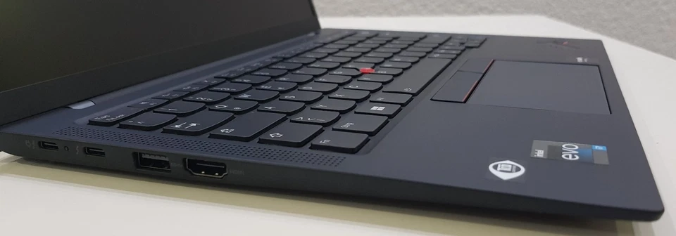 Lenovo ThinkPad X1 Carbon · i7-1255U · 16GB · 512GB, Foto 2 von 5