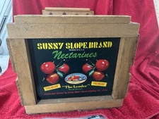 Sunny Slope Brand Nectarines Fruit Gaffney S.C. Advertising Shipping Crate