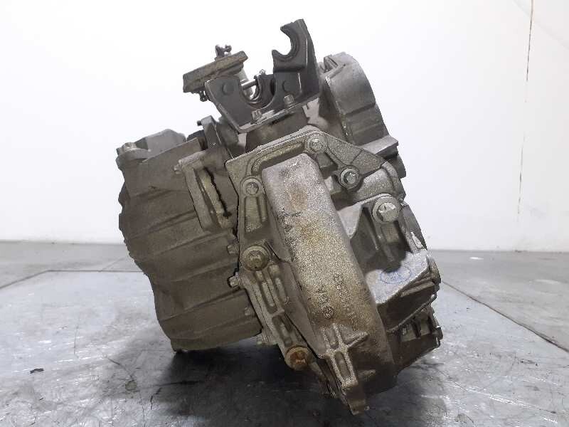 M32 GEARBOX / 95518593 / 55572607 / 2755400 FOR OPEL ZAFIRA B  