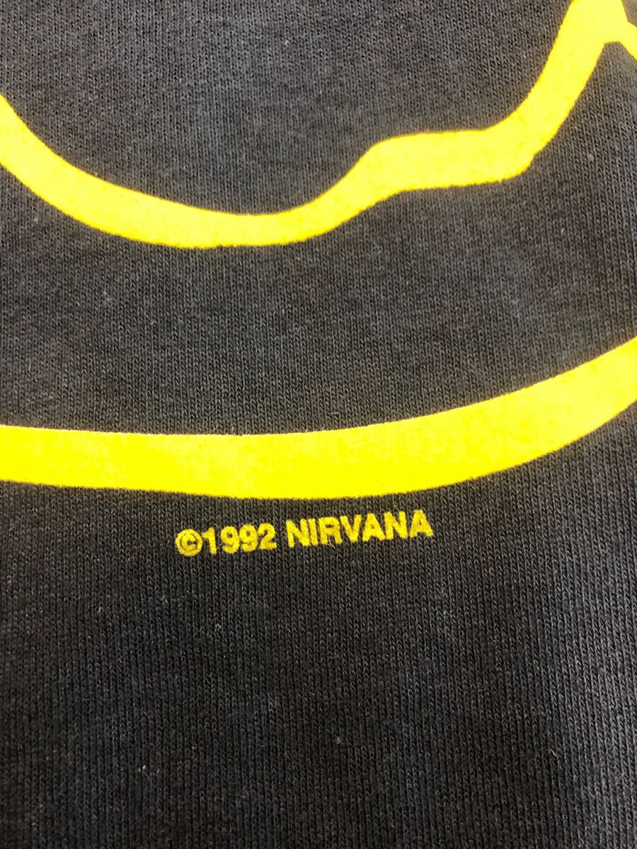 Vintage Rock T Shirt - Nirvana Smile Original Kitty Pettin Vintage Rock T Shirt - Nirvana Smile Original Kitty Pettin
