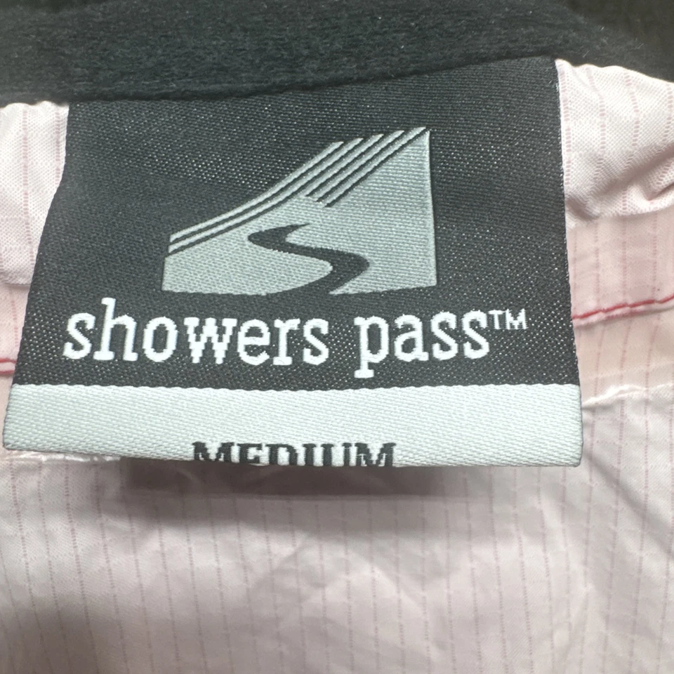 Chaqueta de ciclismo Showers Pass para hombre M roja impermeable cortavientos reflectante ventilada Foto 3 de 4