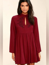 Mink Pink Women’s Valley of the Vine Wine Red Embroidered Dress Size S Pre-Loved