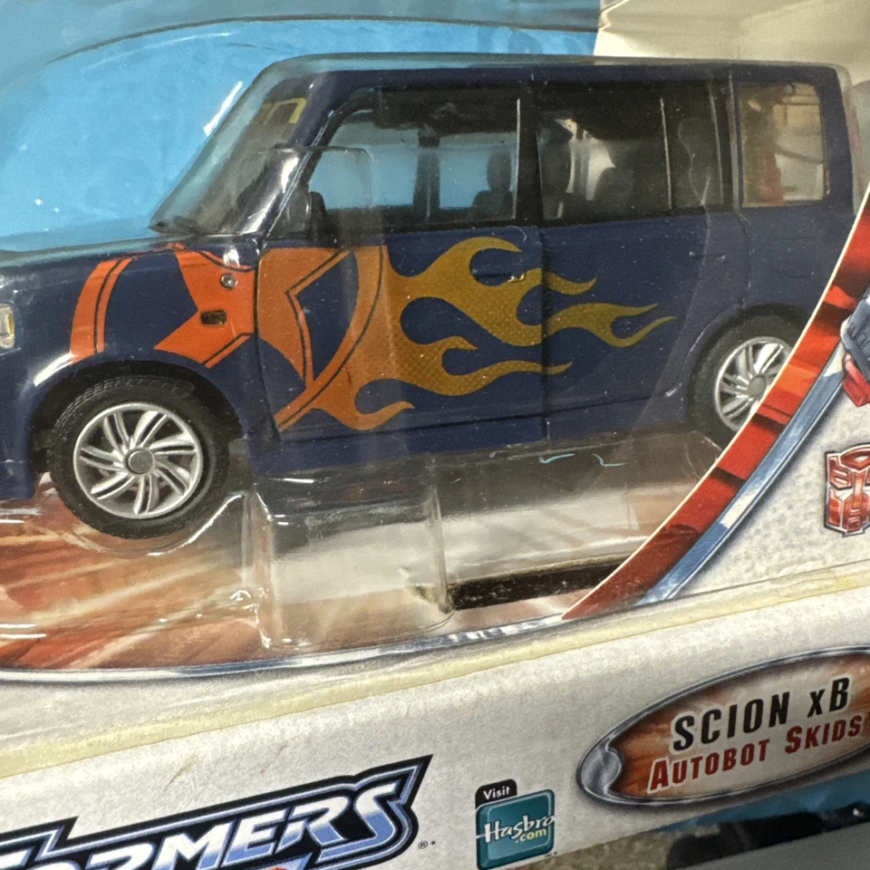 2005 Hasbro Transformers: Alternators AUTOBOT SKIDS Scion xB NISB - Image 4 of 4