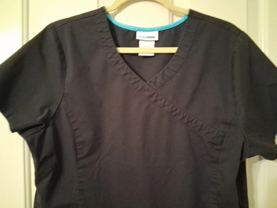 Blusa Médica Scrubstar Mujer Talla M Negra Manga Corta 2 Bolsillos Foto 2 de 4