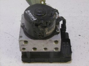 ABS PUMPE Volkswagen Golf IV (1J1) Hatchback 1.9 TDI 110 (AHF) 1999 8N0698517