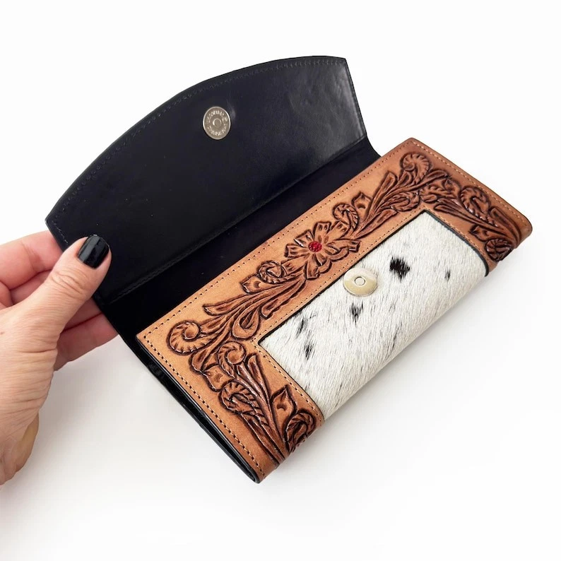 Cartera de cuero de vaca occidental - Cartera sin asas de muñeca con herramientas a mano Foto 4 de 4