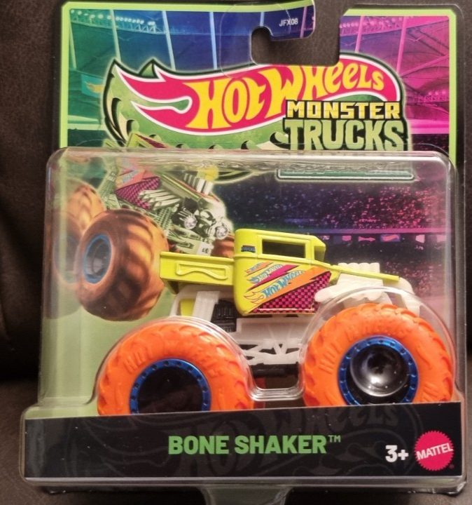 HOT WHEELS GLOW IN THE DARK  MONSTER TRUCKS 1/64 BONE SHAKER NEW ON CARD