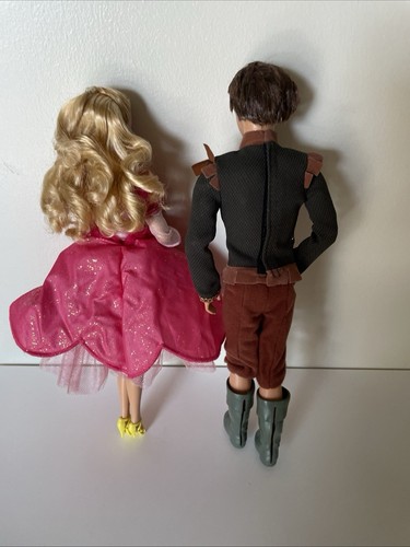 Barbie Geneveive and Prince Derek 12 Dancing Princesses Princess Light up Dress - Picture 8 of 8