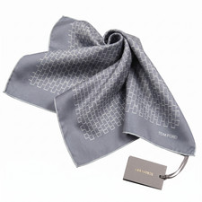 New 180 TOM FORD Gray with White Geometric Silk Pocket Square Italy 16"