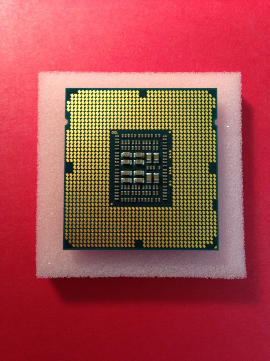 Processeur Intel Xeon E5-2470 V2 2.4 GHz Ten-Cores SR19S LGA1356 (occasion)