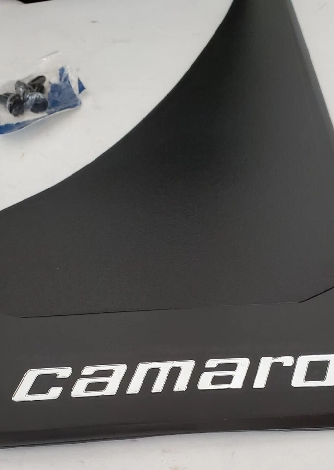 Protectores contra salpicaduras vintage Chevrolet Camaro Premier Powerflow hechos en los años 90 Foto 3 de 4