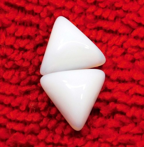 Natural White Coral 5.60 Ct trillion Cut Loose Gemstone Pair - Picture 8 of 8
