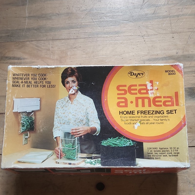 Vintage Dazey Seal-A-Meal 8000 Electric Vacuum Sealer White Rare