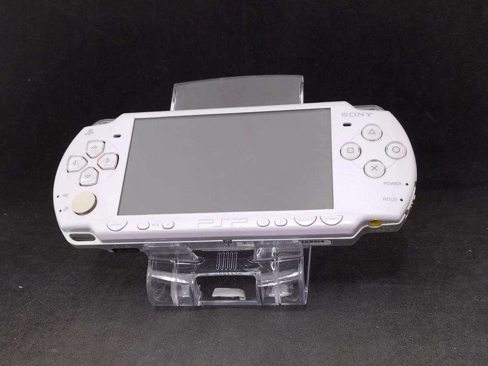 B1077 Sony PSP 2000 console Lavernder Purple Handheld system Japan w/box fx - Image 4 of 4