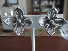 Vintage FORSTNER Sterling Silver Flower Screw Back Earrings - Signed - PRETTY!!