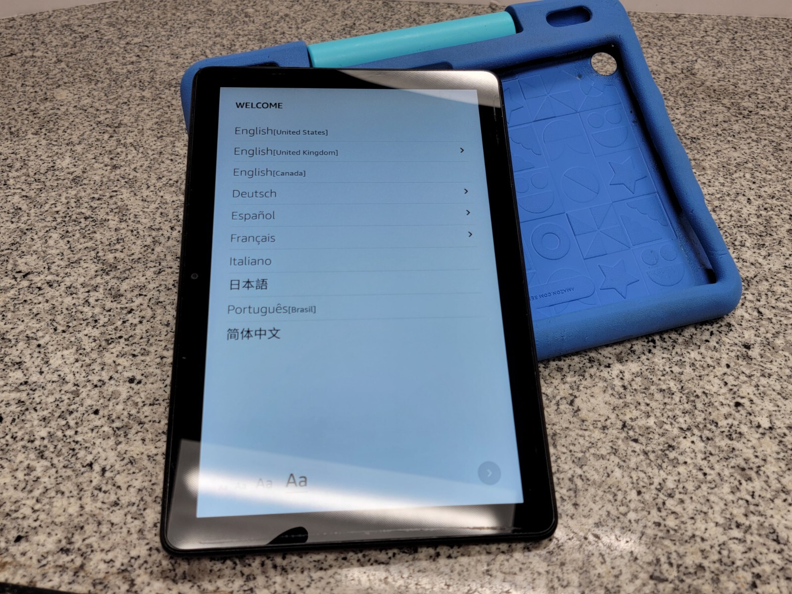 Amazon Fire HD 10 11th Gen T76N2BKFTRWI 32GB Fire OS Tablet. ax