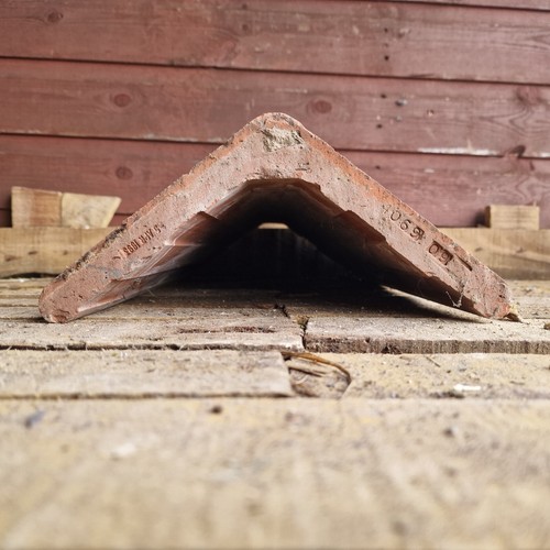 6no Reclaimed 18" Angled Ridge Tiles 105⁰ Degree | Stamped 1993 | 9ft Run - Picture 4 of 7