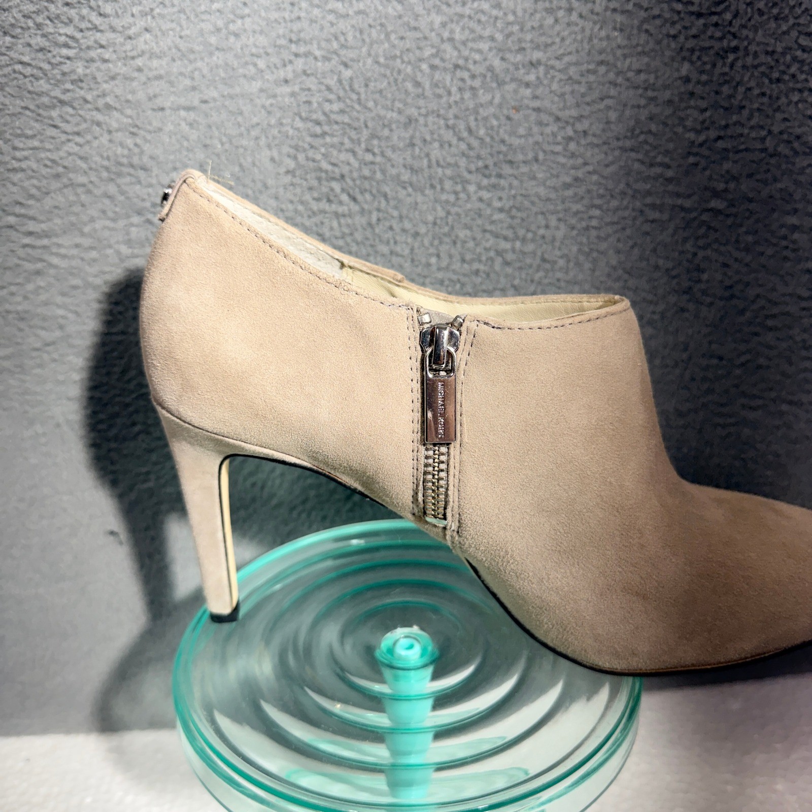 Michael Kors Suede Ankle Booties Heels Beige Taupe Side Zip Womens 9M thumbnail 2