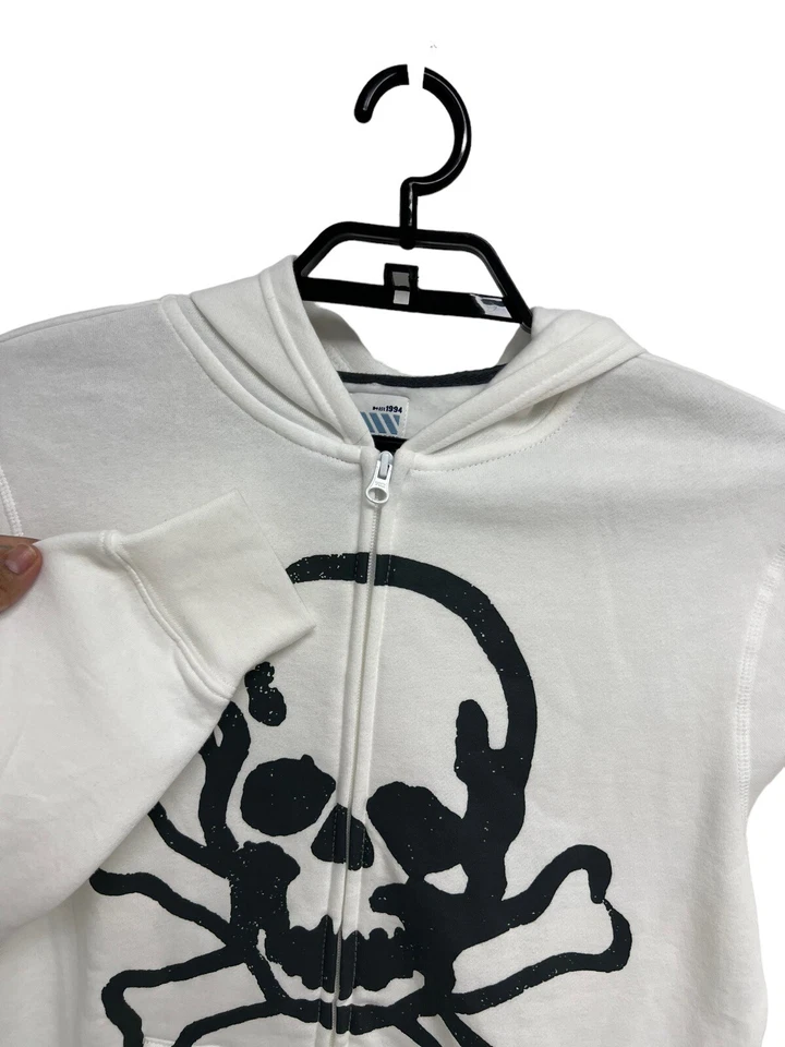 Sudadera con Capucha Old Navy para Niño Blanca y Negra Gráfica con Cremallera Talla XL Foto 3 de 4