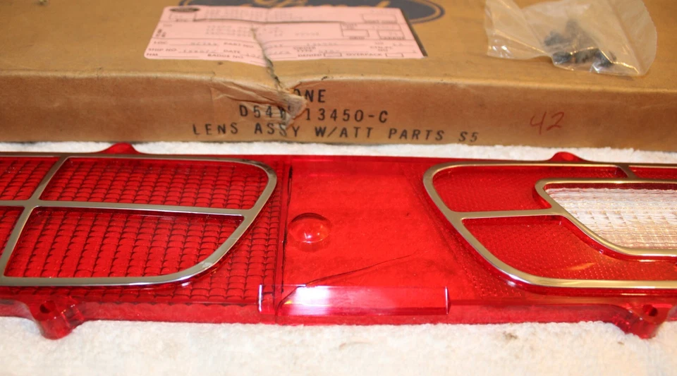 Mercury Comet GT 1971-1977 NOS RH luz trasera lámpara lente Foto 4 de 4