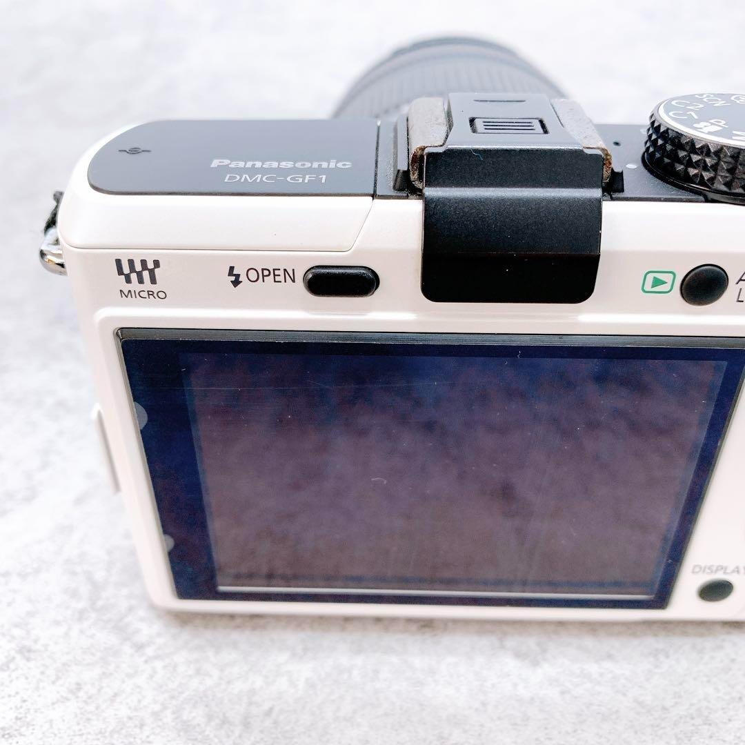 Panasonic LUMIX DMC-GF1 White Digital single-lens camera 14