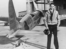 HOWARD HUGHES 8X10 GLOSSY PHOTO IMAGE #1