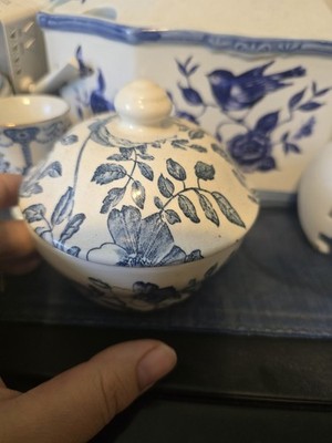 Churchill England China Blue Peony Roses Sugar Bowl with Lid
