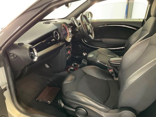 2012 MINI Coupe 1.6 Cooper S 2dr Petrol Manual Euro 5 (s/s) (184 ps) Coupe Petro - Picture 11 of 24