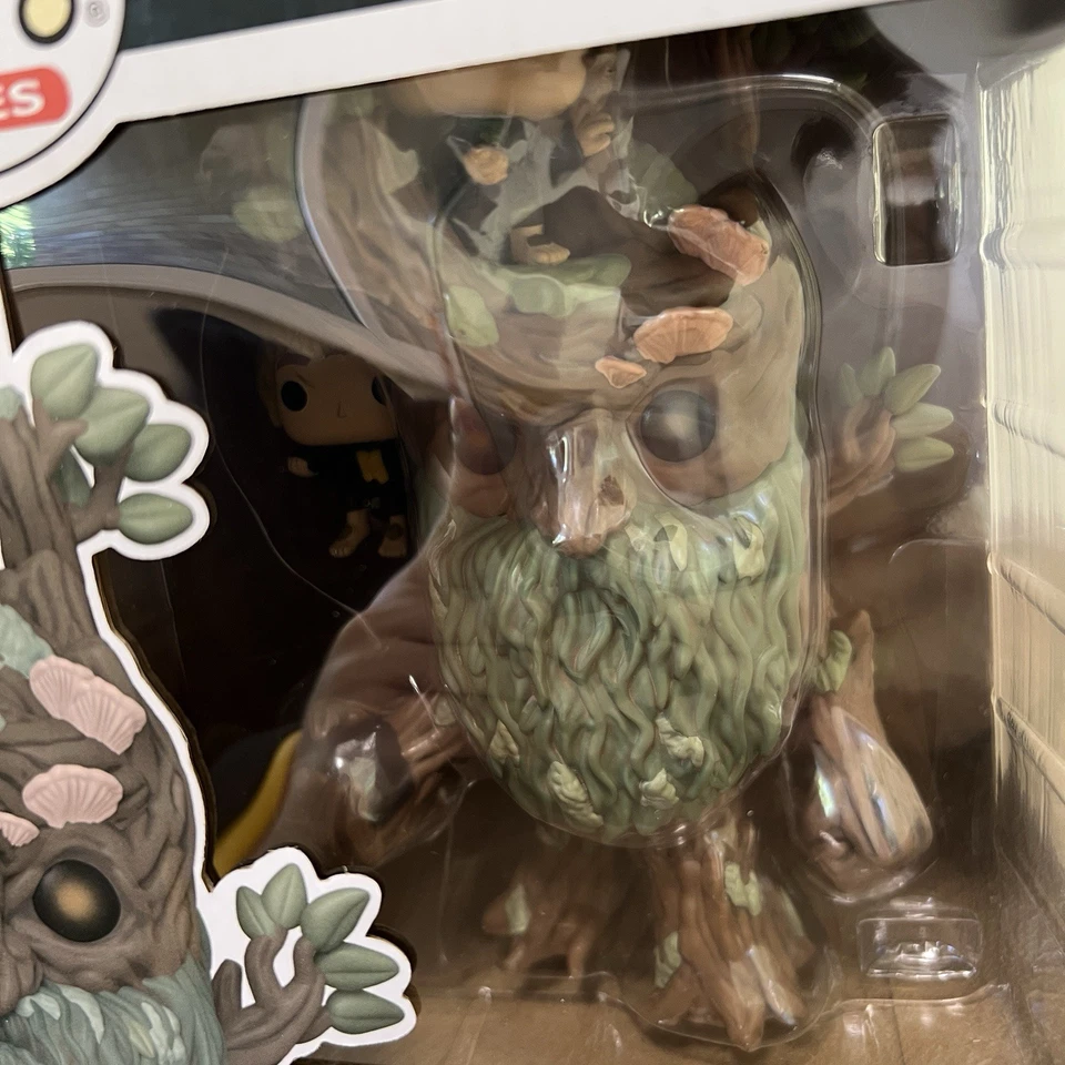FUNKO POP! TREEBEARD W/ MERRY & PIPPIN #1579 | THE LORD OF THE RINGS | TOLKIEN - Image 2 of 4